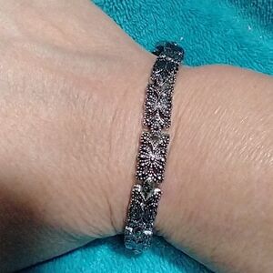 Elegant Silver Tone Hematite Stone Bracelet vintage